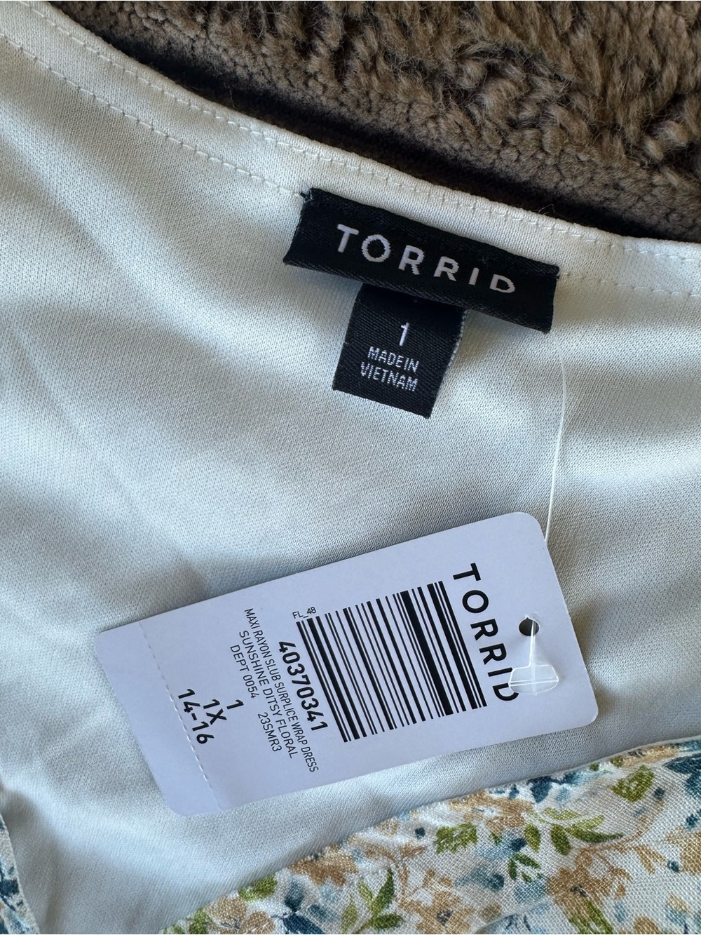 🎉5 for $45🎉 NWT Torrid dress size 1X - Picture 8 of 10